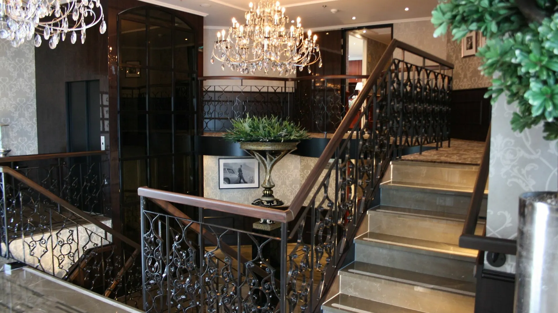 Crossgates Hotelship 4 Star - Osthafen - Frankfurt Frankfurt am Main Szálloda
